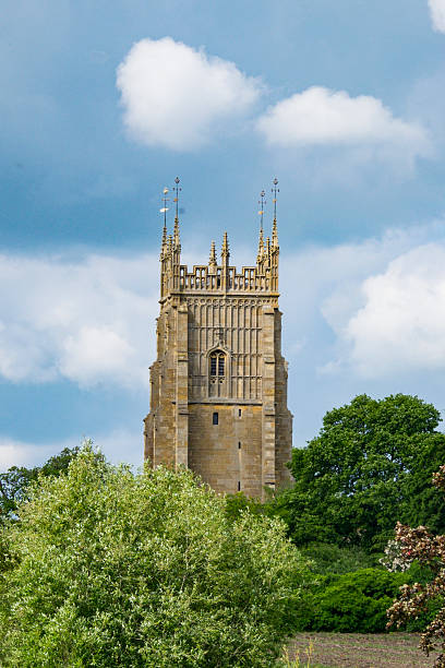 evesham kirchen - vale of evesham town worcestershire midlands stock-fotos und bilder