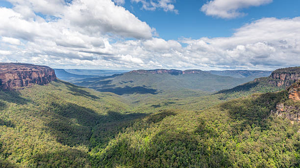 istock Jamison Valley, Overcliff Track, Blue Mountains National Park, A 540389994