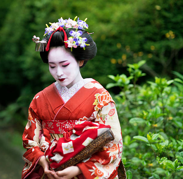 istock Beautiful Geisha outdoors 540514270