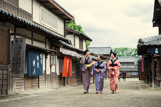 istock Japanese women in edo period 540534218