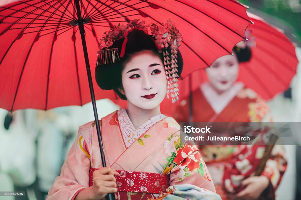 Japanese girls in Kimonos Maiko girls, Geisha apprentices, Kyoto, Japan Japan Stock Photo