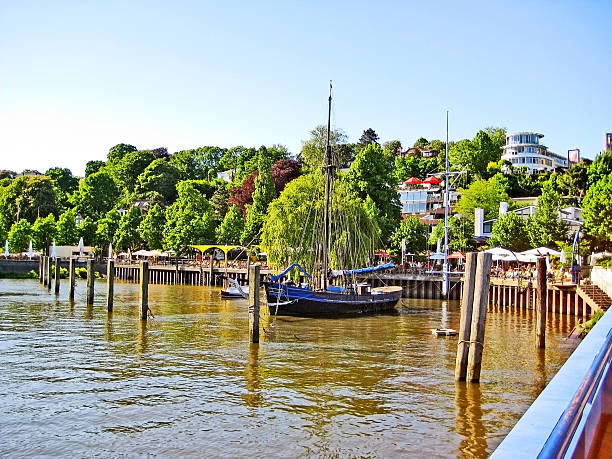 hamburgo, alemanha-museu porto oevelgonne - hamburg germany harbor gangplank germany imagens e fotografias de stock