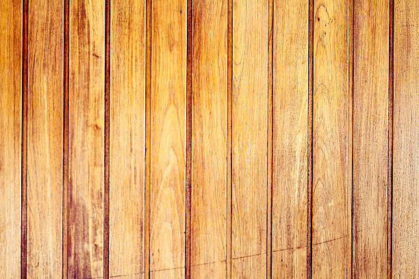 linguetta e giù tavoli e verniciato - knotted wood plank wall abstract texture foto e immagini stock