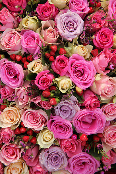 istock Bridal flower arrangement in pink 540831376