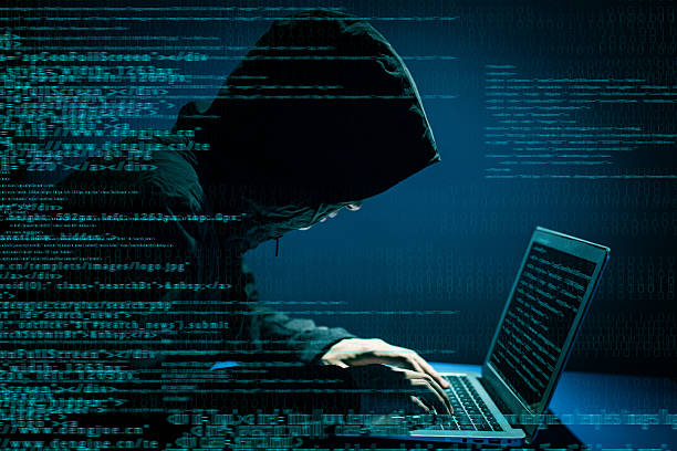 hacker ataque à internet - computer hacker identity security stealing - fotografias e filmes do acervo