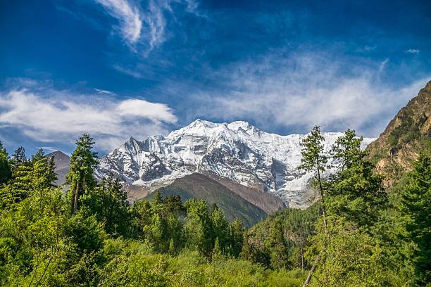 istock Mountain View From Annapurna Circuit Trail 540870808