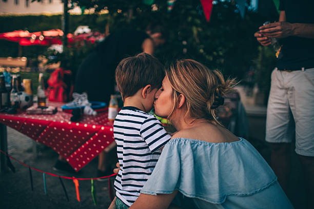 istock Kiss for a birthday boy 541111474