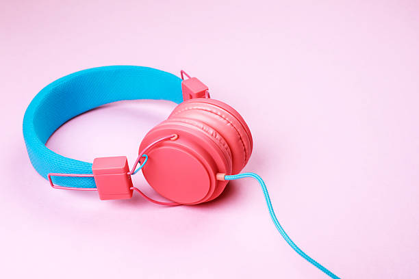 istock Pink and blue headphones 541119570
