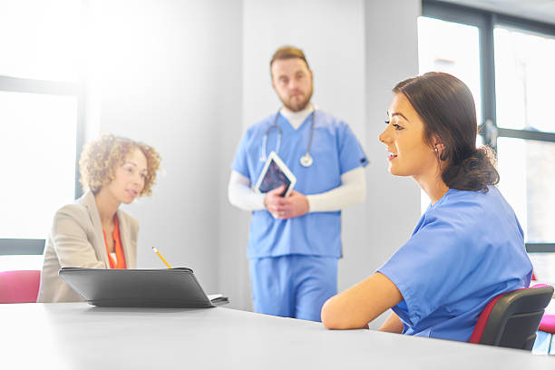 istock medical  staff discussion 541125470