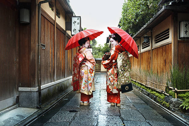 istock Maiko girls 541137412