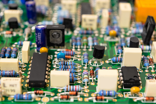 Plate of electronic components