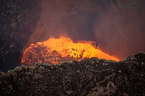 lava and ash during continued eruption from volcano masaya lava and ash during continued eruption from volcano masaya masaya volcano stock pictures, royalty-free photos & images