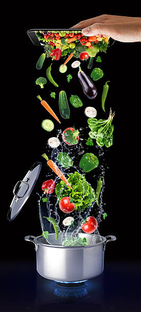 istock Fresh food order & cooking on mobile 541304172