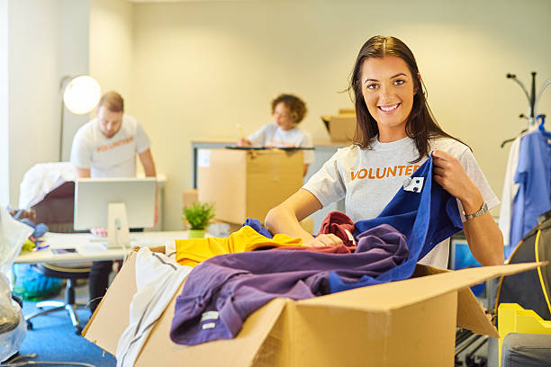 istock teenage volunteer 541308576
