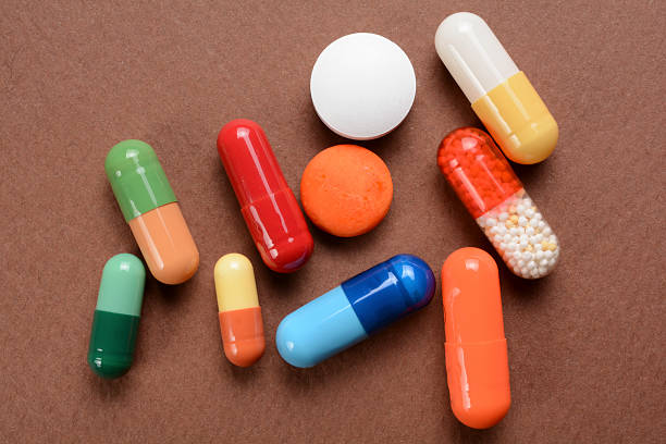 알약-3 - capsule vitamin pill red lecithin 뉴스 사진 이미지