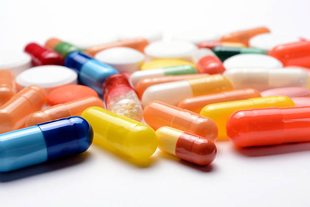 pills-4 - capsule vitamin pill red lecithin foto e immagini stock