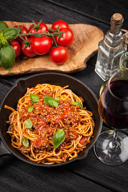 istock Traditional spaghetti bolognese 541605838