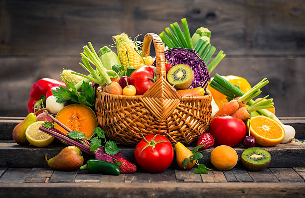 fresh fruits and vegetables in the basket - zucchini vegetable squash market imagens e fotografias de stock