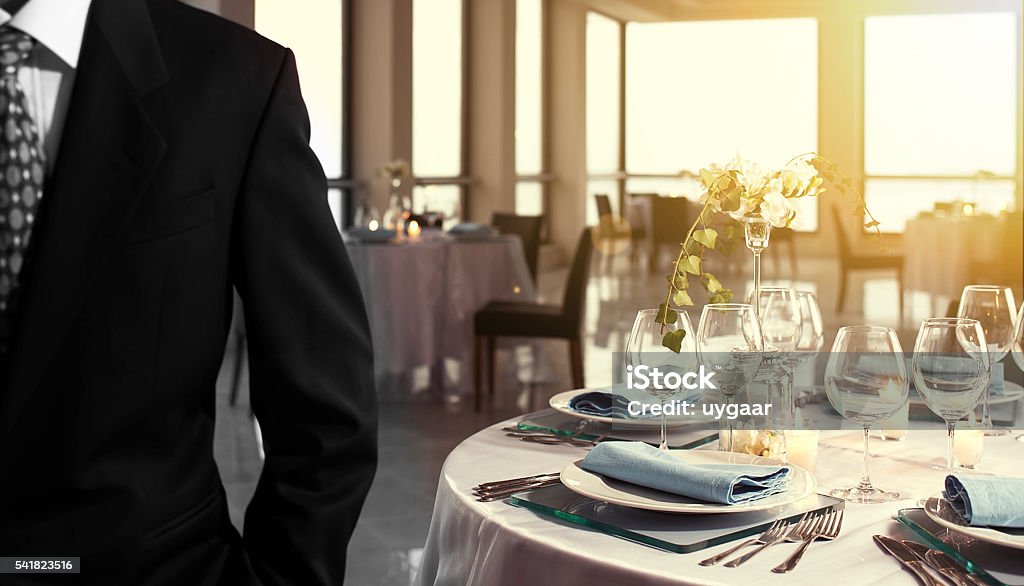 configuración de la mesa de negocios de la boda - Foto de stock de Restaurante libre de derechos