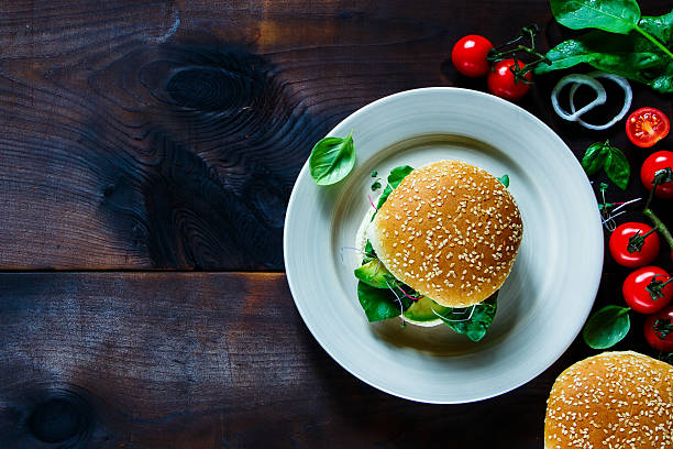 istock Sandwich over old wood 541825240