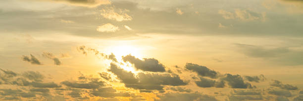 istock Sunset behind the cloud and orange sky 541851000