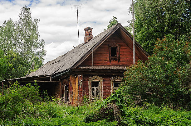istock Old abandoned wooden house 541976870