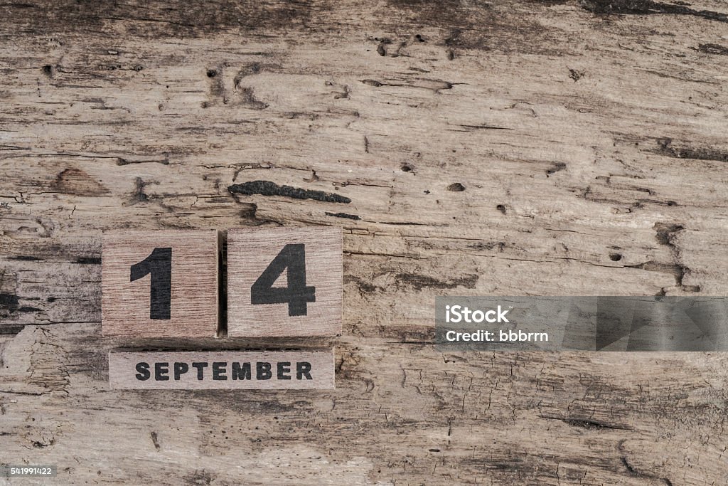 cube calendar for september on wooden background with copy space wooden cube calendar for september on wooden background with copy space Arts Culture and Entertainment Stock Photo