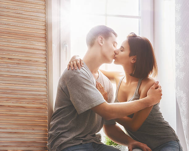 istock couple in love 542083774