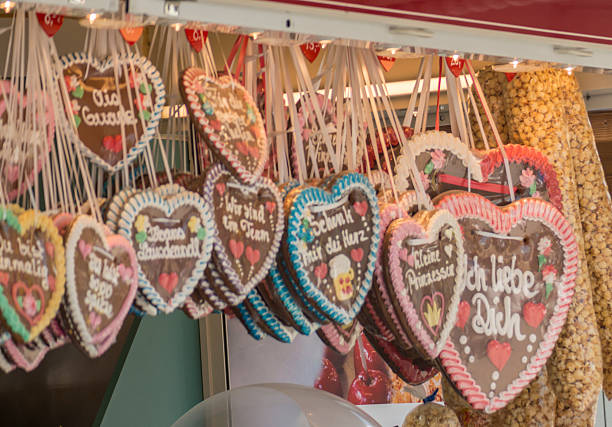 istock Gingerbread heart at a folk festival 542110988