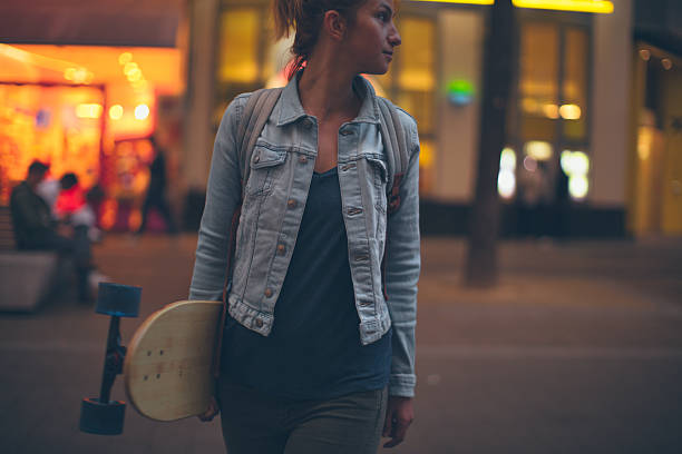 istock Skate the city 542173994