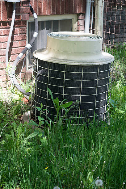 istock Old air conditioner unit in need of updating 542190618