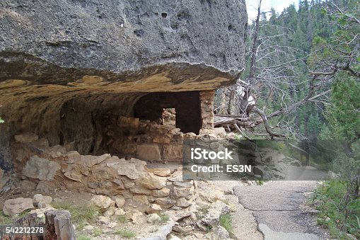istock Walnut Canyon Cliff Dwellings 542212278