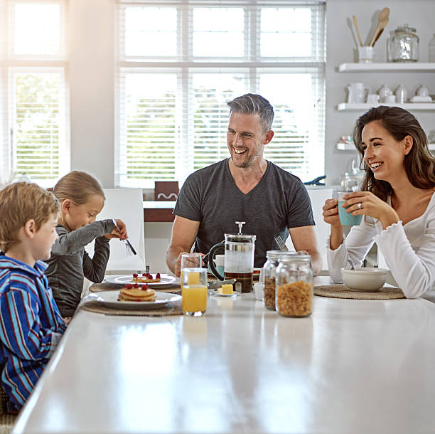 istock The family who eats together stays together 542287932