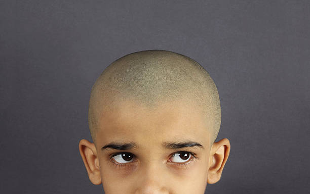 garçon indien la recherche - child facial expression asian and indian ethnicities asia photos et images de collection