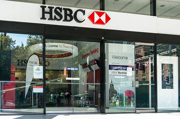 hsbc succursale sur rue george - hsbc photos et images de collection