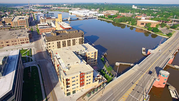 istock Aerial view of downtown Green Bay, Bridge, Fox River 542586640