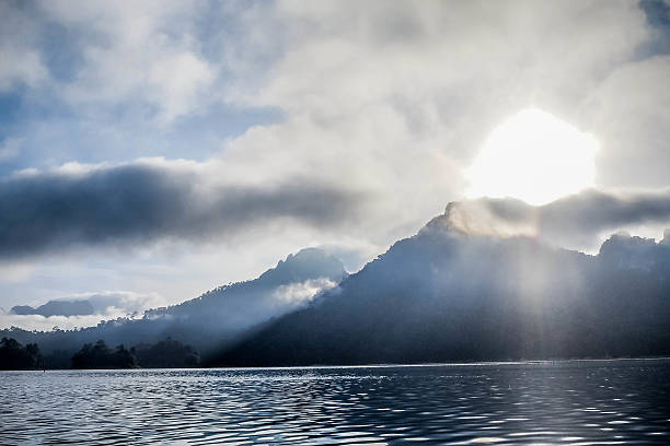 istock Watch the sunrise 542704186