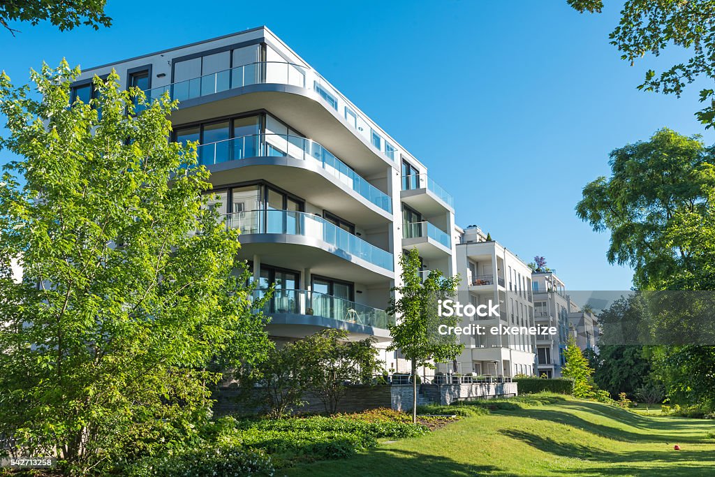 Modernes apartment-Häuser - Lizenzfrei Außenaufnahme von Gebäuden Stock-Foto