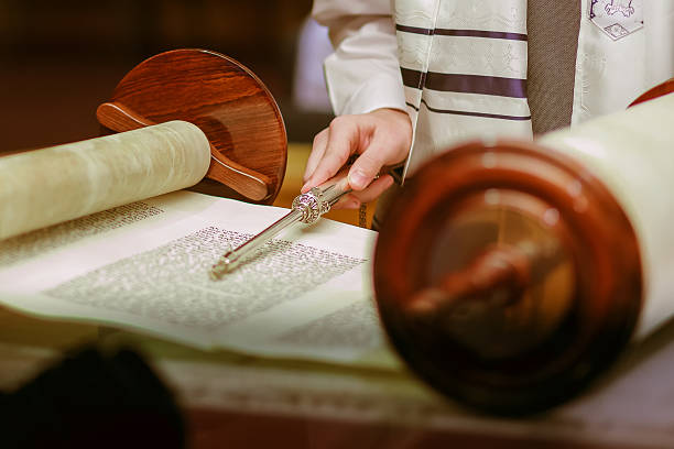 istock Jewish man dressed in ritual clothing 542726084