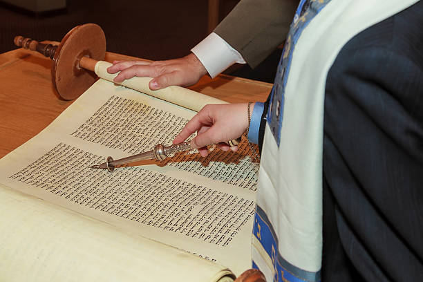 istock Jewish man dressed in ritual clothing 542726422