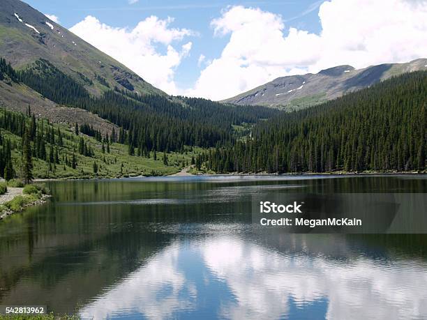 Photo libre de droit de Mirror Lake banque d'images et plus d'images libres de droit de Colorado - Colorado, Lac Mirror Lake, Chaîne de montagnes