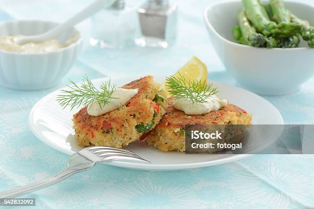 Crab Cakes Stock Photo - Download Image Now - Fish Cakes, Crab - Seafood, Plate