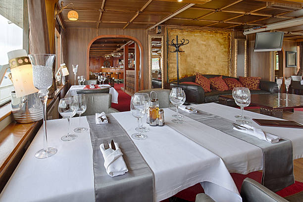 istock Interior of a luxury cruise restaurant 542942922