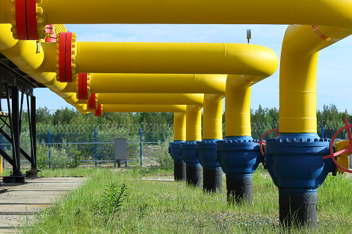 Equipment and pipes for a tranportirovka of natural gas