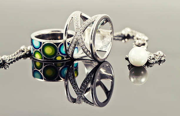 istock Silver rings of various shapes and silver chain 542947332