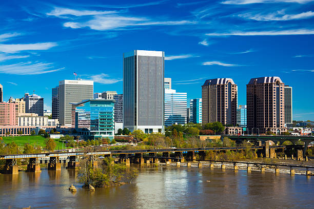 istock Richmond Skyline closeup view with River 543047116