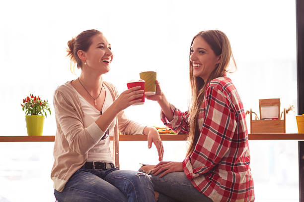 istock Best friends ladies in cafe 543056564
