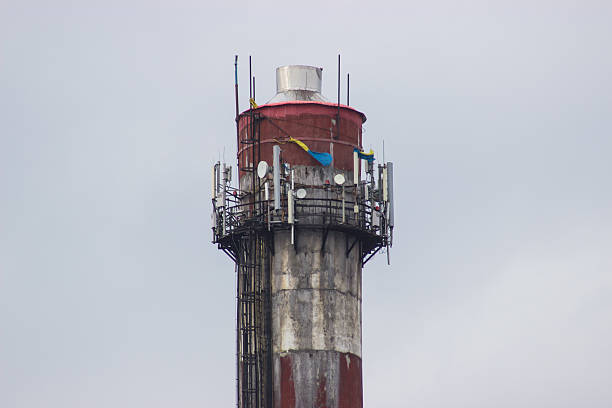 istock ukrainian flag on the tube 543083226