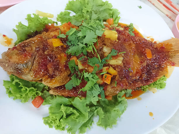 istock Grouper and gravy chinese food style 543195510