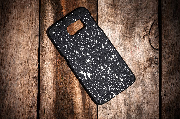 istock Cover for smart phone on rustik wooden background 543216220